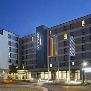 Courtyard By Marriott Oberpfaffenhofen Munich South מלון